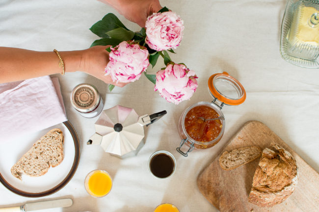 Breakfast table styling